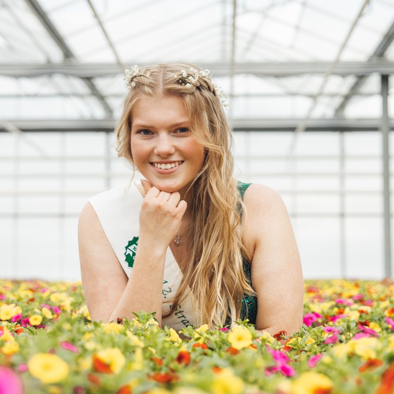 12. Straelener Blumenmädchen Tanja Nellessen